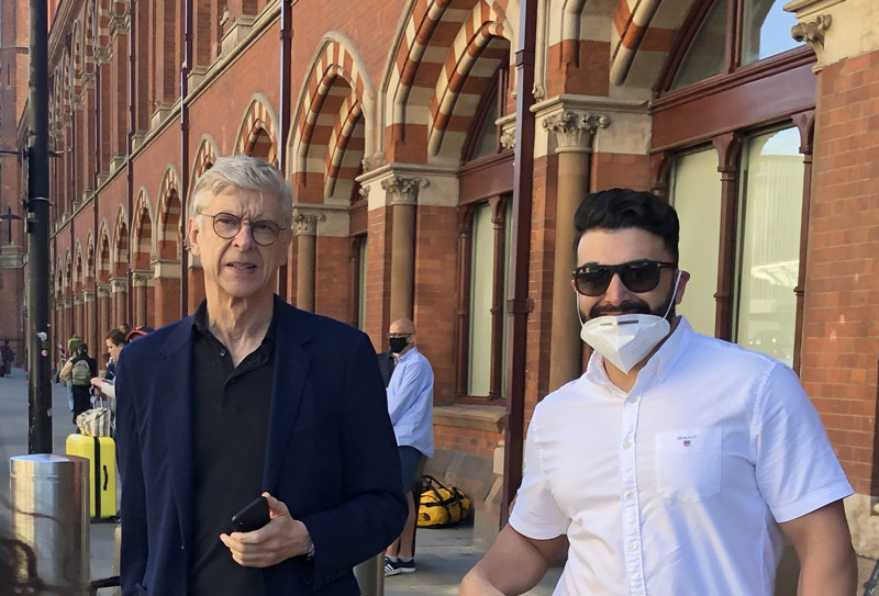 Arsene Wenger and Traveliner